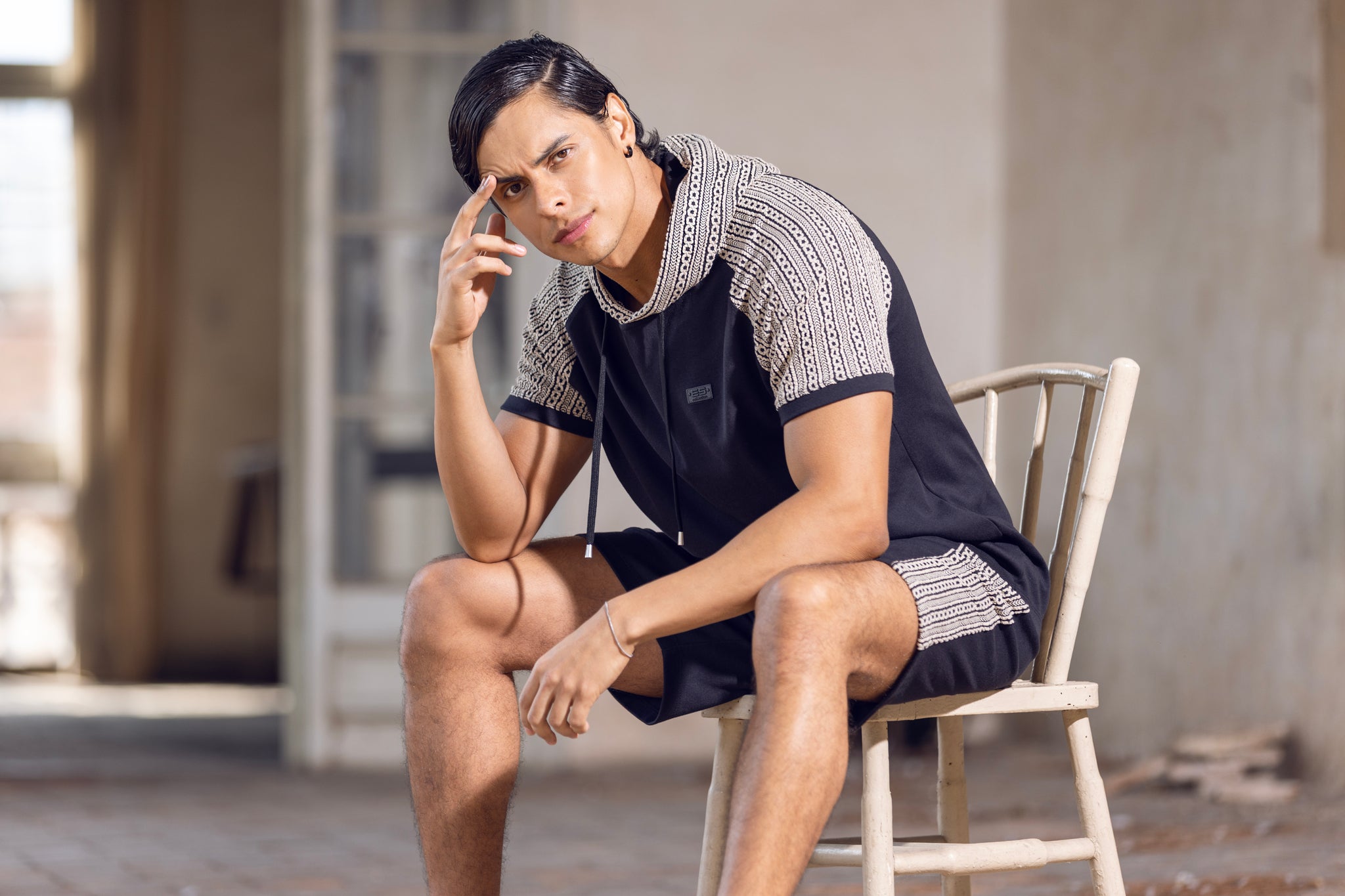 ES Collection Athios Hoodie Black SP357